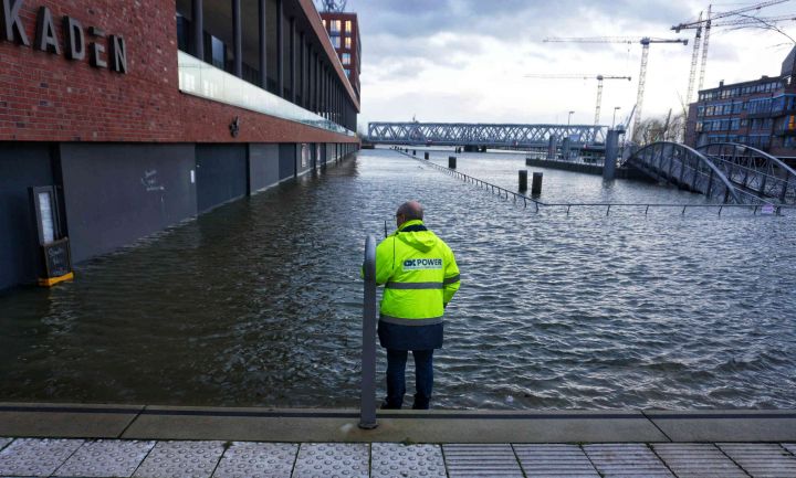 Unsere Sicherheitsmitarbeiter für Hochwasser- und Flutschutz übernehmen die folgenden Aufgaben: